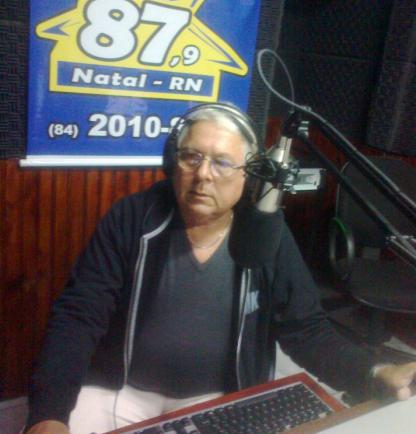 Edvaldo Pereira é o narrador da Rádio Satélite que transmite, às 19:30 ABC X Vitória