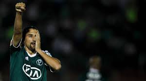 Palmeiras e Corinthians disputam contratação de Hernán Barcos