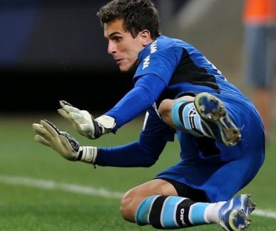 Com torcicolo, Grohe é desfalque no Grêmio