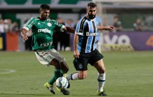 Palmeiras 3 x 2 Grêmio - Verdão faz valer o melhor ataque e dorme no G4