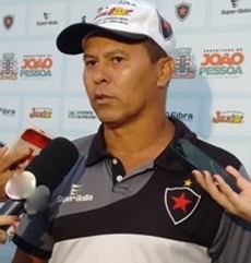 Série C: Técnico do Botafogo-PB culpa baixo desempenho em casa pela eliminação