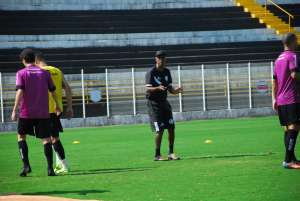 Diretoria confirma Claudinho Batista como técnico do XV no Paulistão 2016