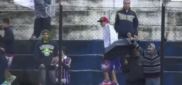 A torcida do Caxias comemorou os gols da Portuguesa