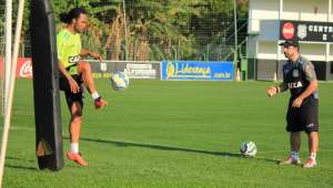 Figueirense x Santos - Hudson Coutinho encara Peixe completo em seu primeiro desafio