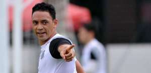 Santos tenta retomar boa fase e abrir vantagem na Copa do Brasil