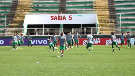 Parte do time ficou trenando com  Chapecó - Divulgação/Chapecoense