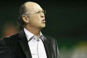 Falcão vai evitar rodízio no time do Sport