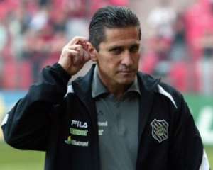 Vasco luta muito, mais ainda é o mais próximo da degola segundo as estatísticas