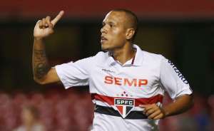 Luis Fabiano recebe alta, mas desfalca São Paulo contra o Palmeiras