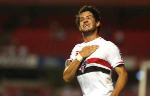 Manchister United ficou perto de fechar com Alexandre Pato na última janela de transferências
