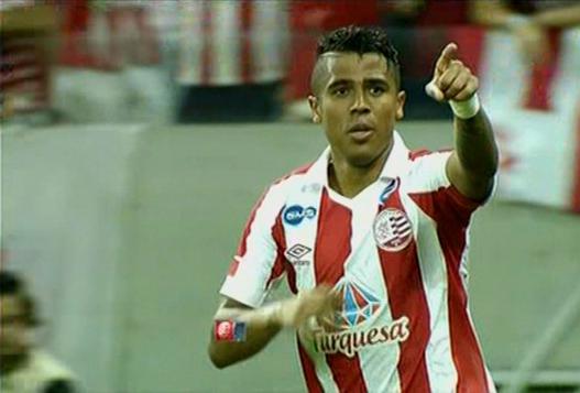 Bergson foi o grande destaque do Náutico na partida