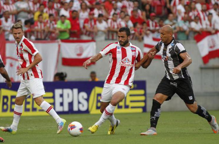 O Náutico goleou o ABC e mantém esperanças de acesso.