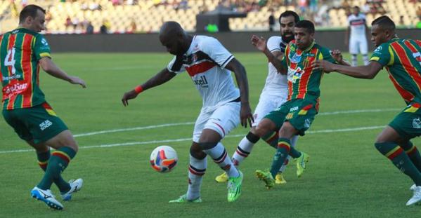 Sampaio Corrêa forçou, mas o Santa Cruz segurou o empate em São Luis