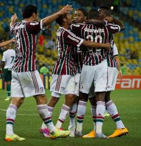 BRASILEIRÃO: Santos emplaca 10ª vitória seguida na Vila Belmiro e Ponte Preta a quarta seguida na competição