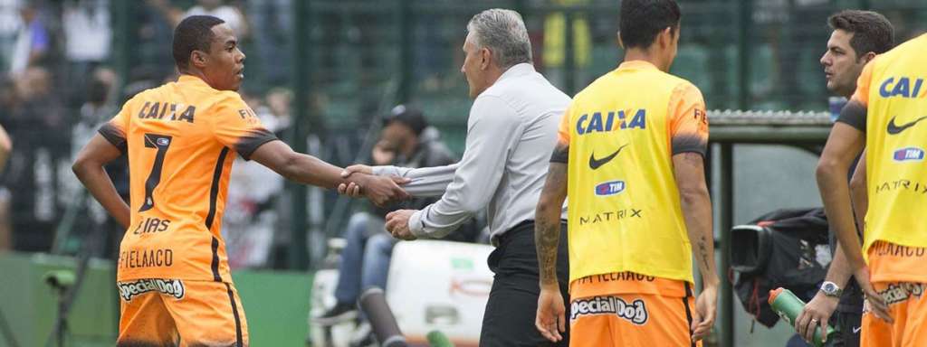 Elias brilhou com a camisa do Corinthians
