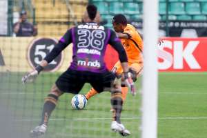 Figueirense 1 x 3 Corinthians - Timão abre vantagem de 7 pontos!