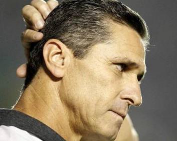Vasco, de Jorginho: situação ainda muito preocupante