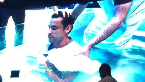 Fred foi batizado em igreja evangélica após voltar a marcar pelo Fluminense