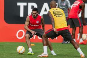 Copa do Brasil: Recuperado, Lisandro López treina e deve substituir Vitinho no Inter