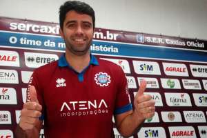 Série C: Zagueiro nega propostas para disputar Gauchão e diz que fica no Caxias