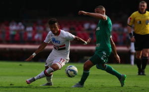 Gabriel Jesus promete usar 'pior partida' pelo Palmeiras como aprendizado