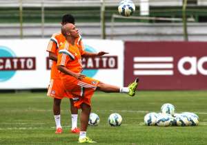 Copa do Brasil: Sem Ronaldinho, Marcos Júnior treina entre titulares do Fluminense