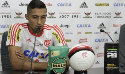 César Martins conversou com a imprensa