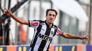 Com Dátolo machucado, Thiago Ribeiro recupera vaga em treino do Atlético-MG