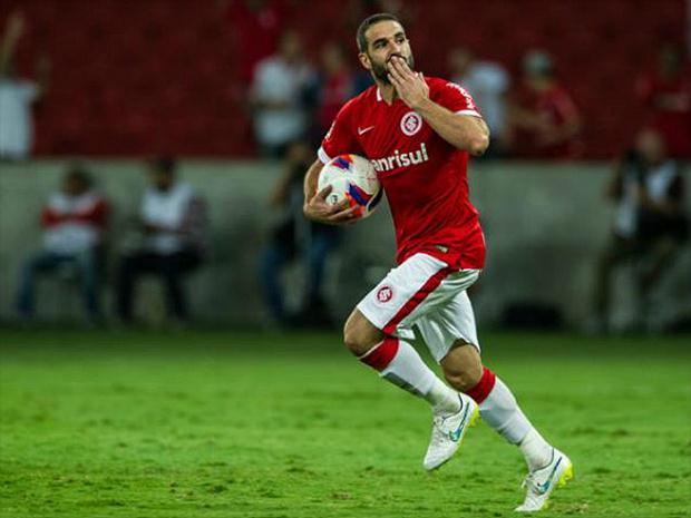 Lisadro López marcou o gol de empate do Internacional, mas viu o Palmeiras marcar mais um - Alexandre Lopes / Divulgação / Internaci