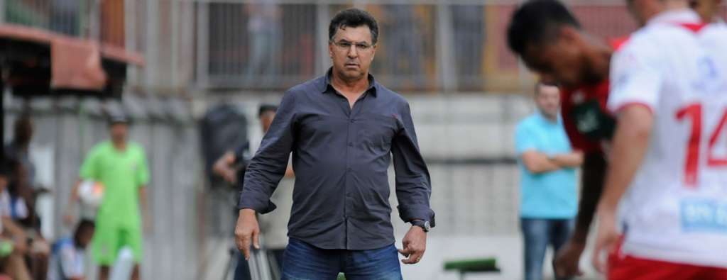 Guarani não define futuro, mas sonda Estevam Soares da Portuguesa