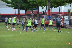 Goiás x Figueirense - Só a vitória interessa para afastar o fantasma do rebaixamento