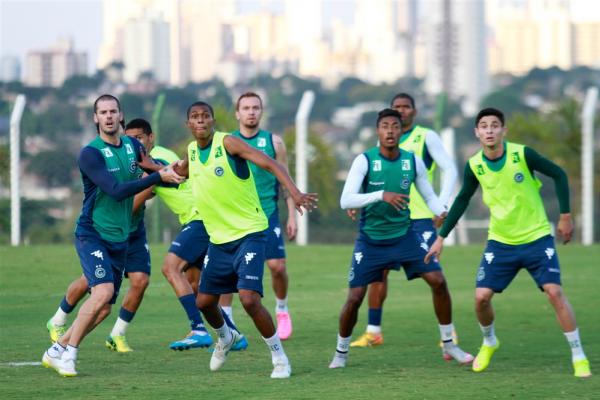 O Goiás treinou duro e espantar a má fase