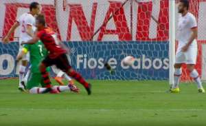 Oeste 2 x 0 Náutico - Ex-palmeirenses garantem boa fase do Rubrão