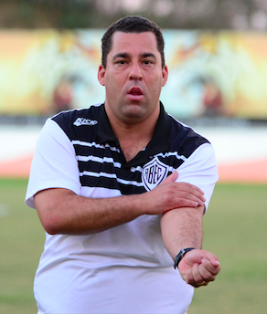 Técnico Willian Sander escolhido como o destaque da rodada. - Sanderson Barbarini