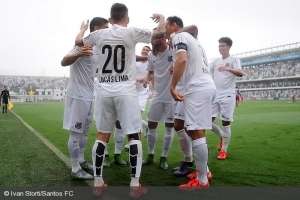 Santos ultrapassa 100 gols e se torna o melhor ataque do Brasil