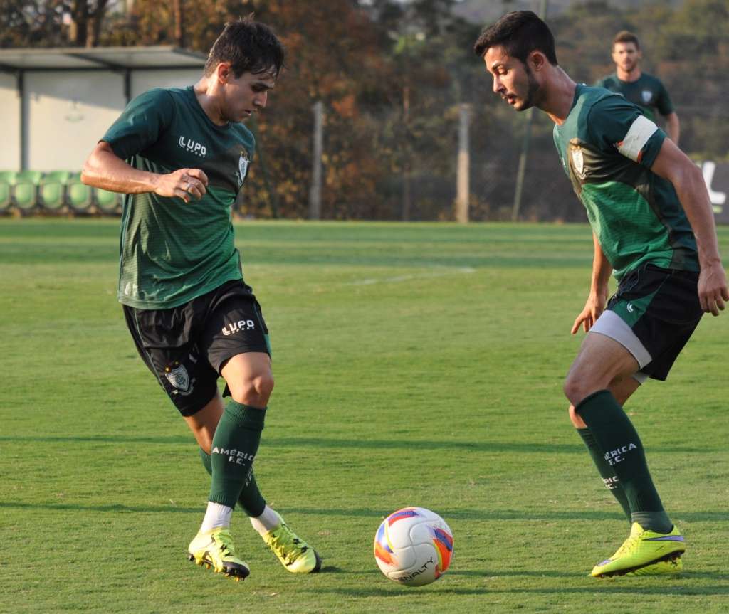 América-MG segue com problemas na lateral e Givanildo mantém escalação