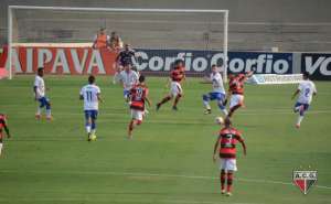 Série B: Em boa fase, Gilberto não mexe no time titular do Atlético-GO