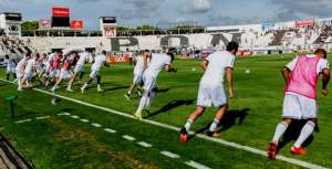 Ponte aproveita folga e marca amistoso, mas Doriva terá desfalques