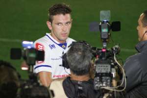 Lateral Fabiano valoriza momento positivo do Cruzeiro nos últimos jogos