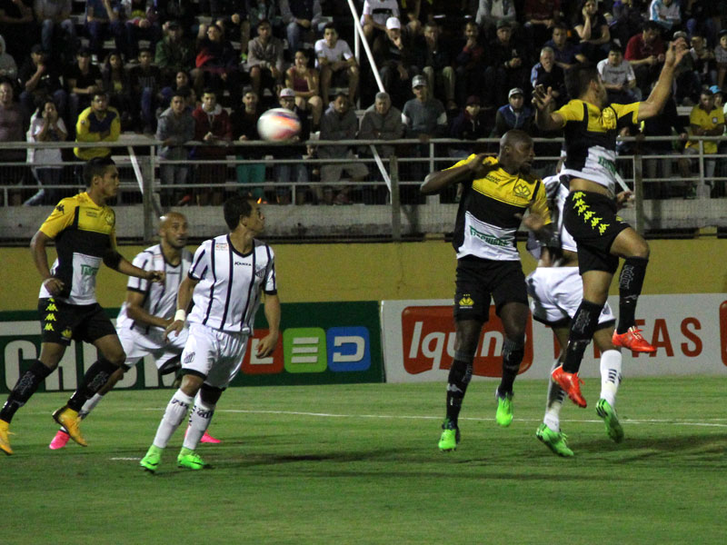 O Criciúma chegou a ter um bom momento no jogo, mas não conseguiu aproveitar - Fagner Alves