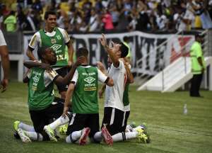 Vasco segue com mais de 90% de chances de cair apesar da arrancada e cinco brigam contra duas vagas