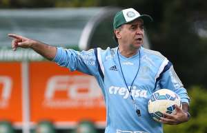 Bronca de 40 minutos marca retorno do Palmeiras aos treinos após goleada