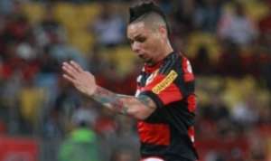 Pará trabalha com os companheiros e é a novidade do treino do Flamengo