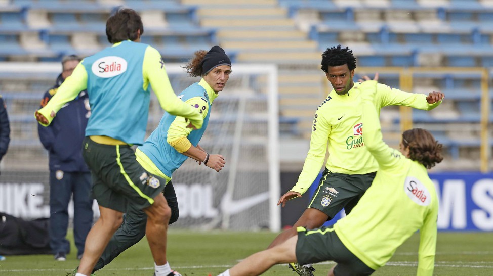 Brasil fez último treino nesta quarta antes da estreia contra o Chile