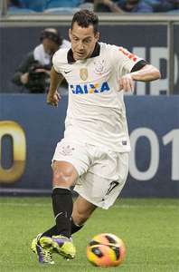 Rodriguinho não esquece gol e exalta elenco do Corinthians