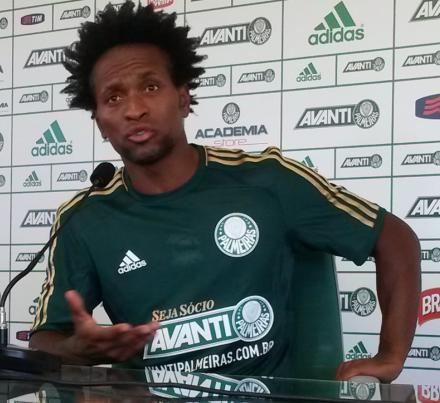  Zé Roberto pensa em jogar mais dois anos no Palmeiras