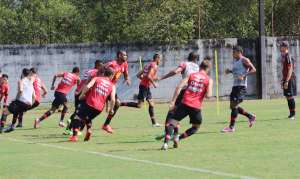 Rafael Donato alerta que Joinville precisa corrigir erros para continuar sonhando com permanência
