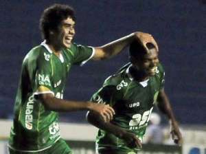 Série C: Guarani renova com Oziel e está próximo de acerto com Denis Neves