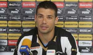 Série B: Diego Giaretta exalta campanha estável do Botafogo