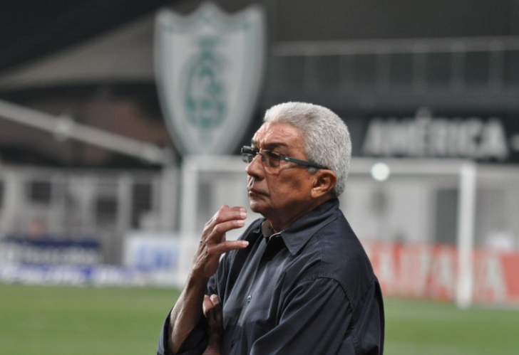 Givanildo Oliveira é o técnico da Seleção FI